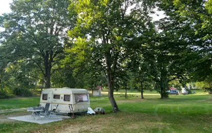Kornberg-Borderland-Camping