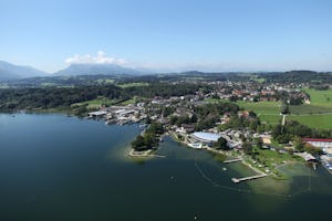 Campingplatz Hofbauer - Luftaufnahme des Campingplatzes am Wasser