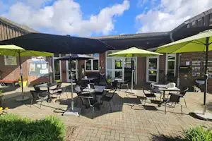 Camping Hümmlinger Land - Restaurant mit Terrasse auf dem Campingplatz