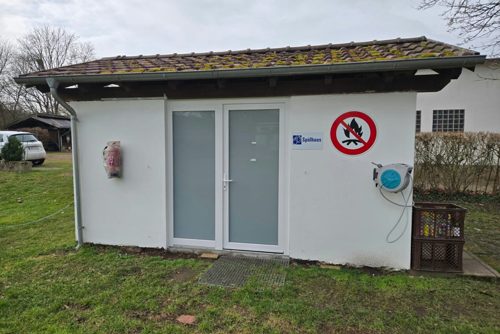 Campingplatz Kanu-Wanderer Saarbrücken - Außenansicht des Spülhauses auf dem Campingplatz