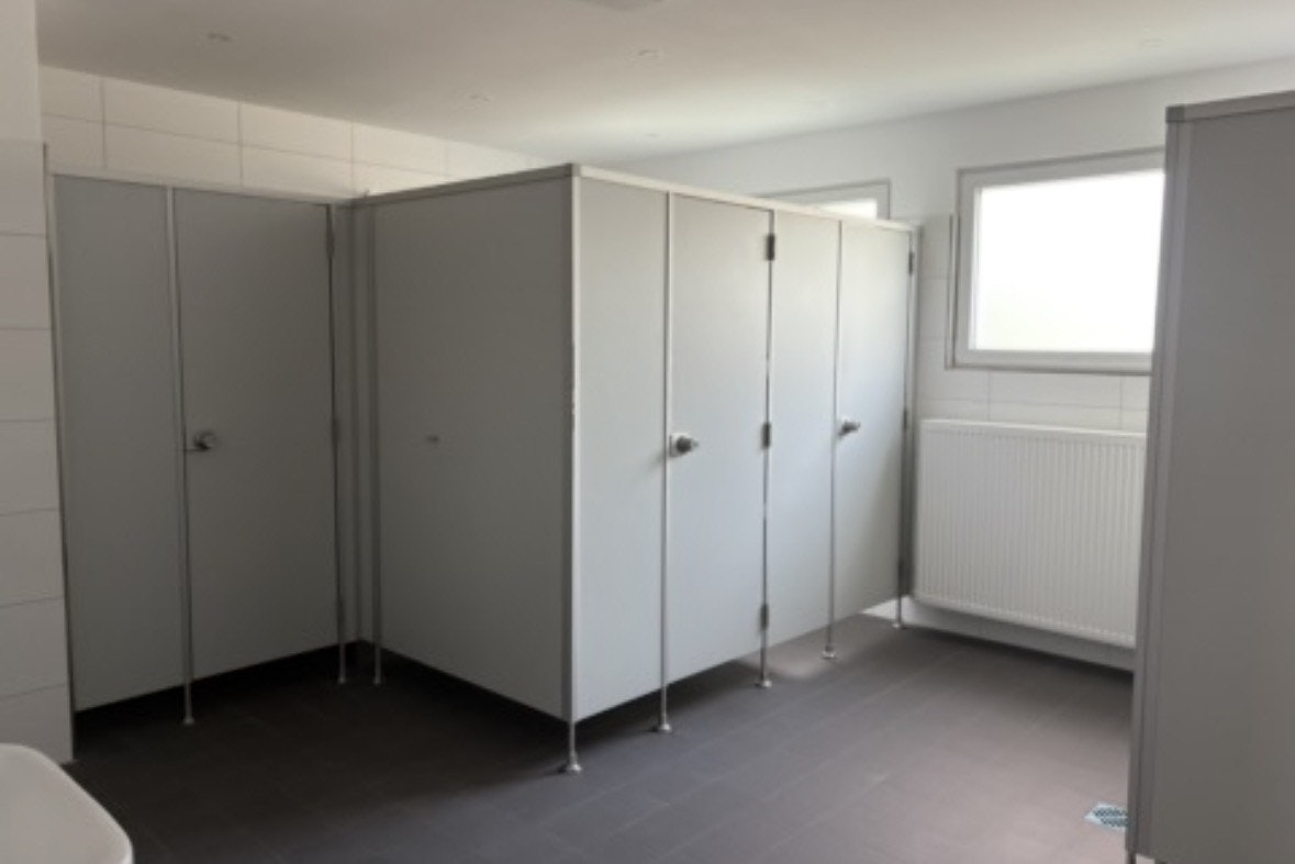 Campingplatz Kanu-Wanderer Saarbrücken - Innenansicht des Sanitärgebäudes