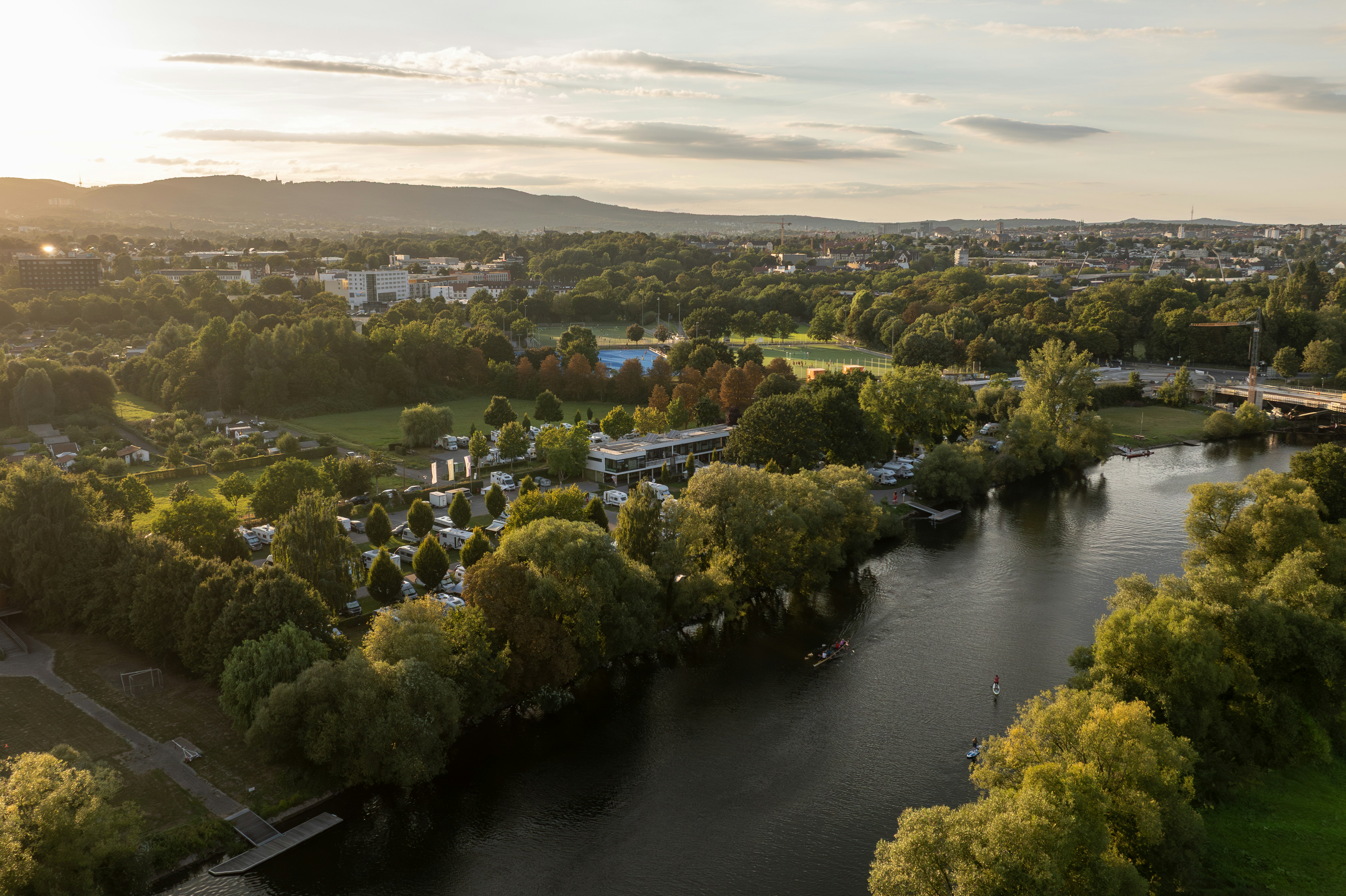 Kassel Camping- & Wohnmobilplatz  - Luftaufnahme des Campingplatzes