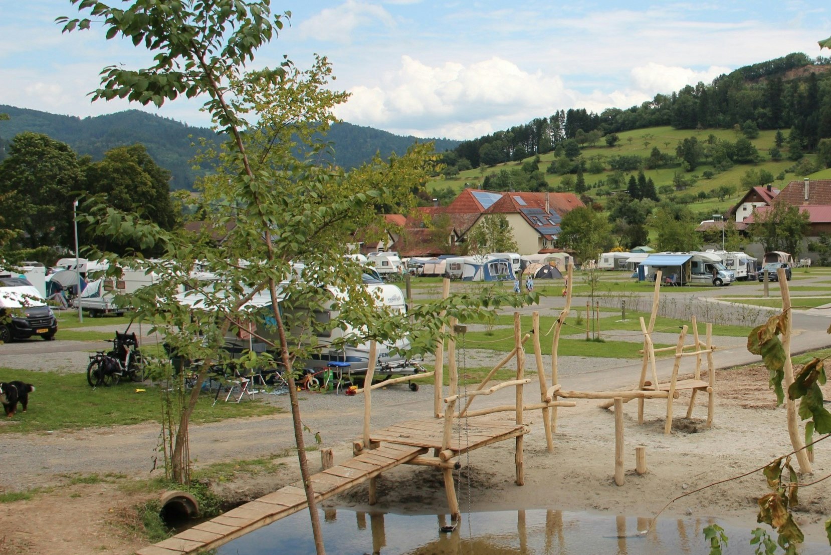 Camping Kinzigtal  Campingplatz Kinzigtal  - Wasserspielplatz für Kinder auf dem Campingplatz