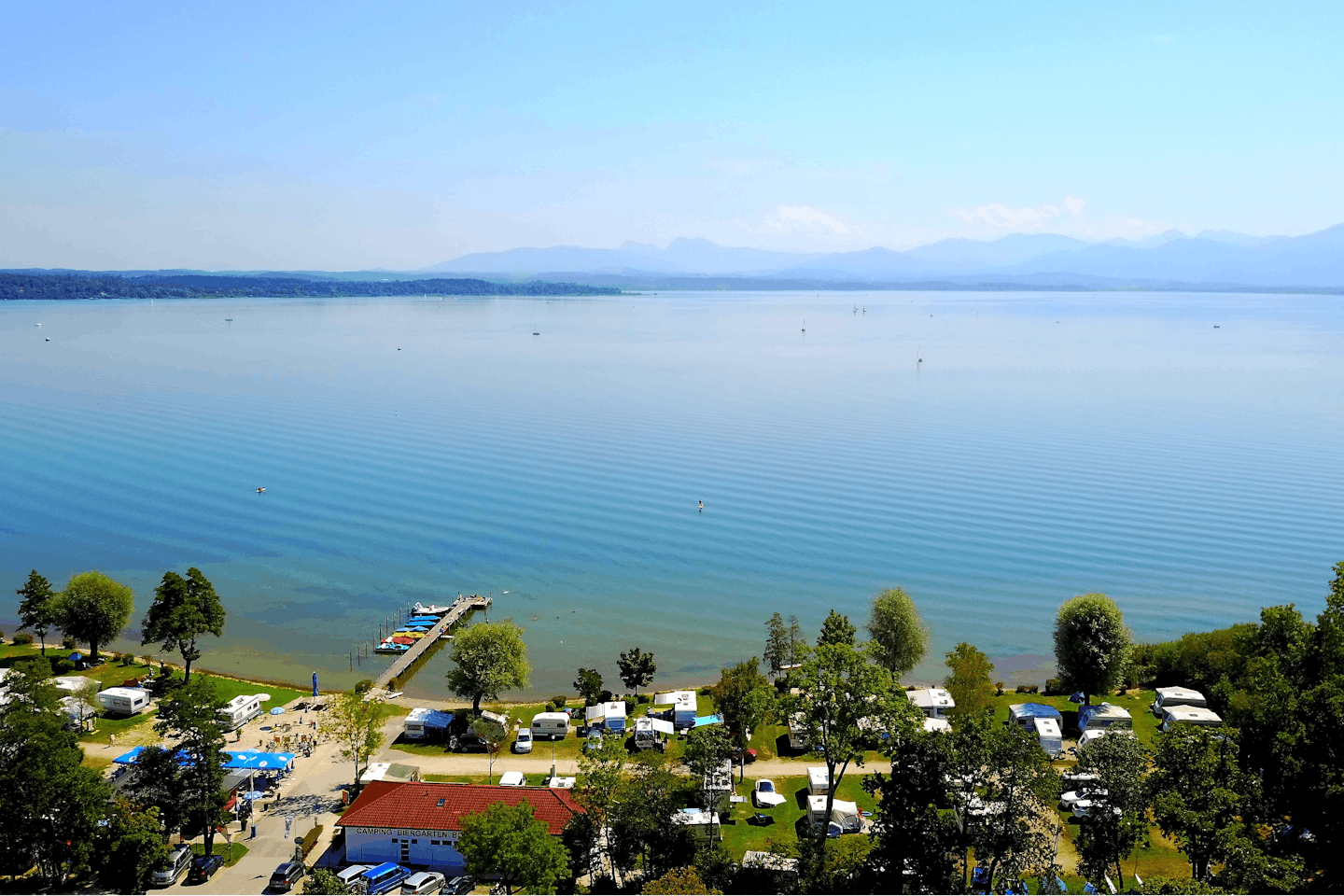 Chiemsee Camping Lambach  -   Campingplatz am See aus der Vogelperspektive