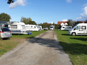 Campingplatz Luebeck Schoenboecken - Zufahrtsstraße.jpg