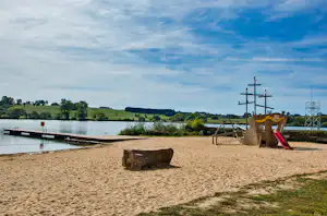 Camping Niedermooser See - Strandspielplatz.jpg