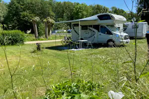 Campingplatz Niendorf an der Wohlenberger Wiek - Wohnmobil- und Wohnwagenstellplätze auf der Wiese