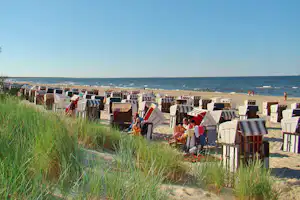 Campingplatz Ostseeblick - Strandkörbe vom Campingplatz am Strand der Ostsee