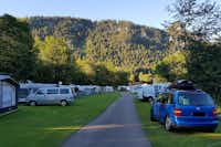 Campingplatz Pfronten  - Stellplätze im Grünen mit Blick auf die Berge