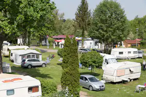 Campingplatz Schiefer Turm - Wohnwagen- und Zeltstellplatz auf dem Campingplatz