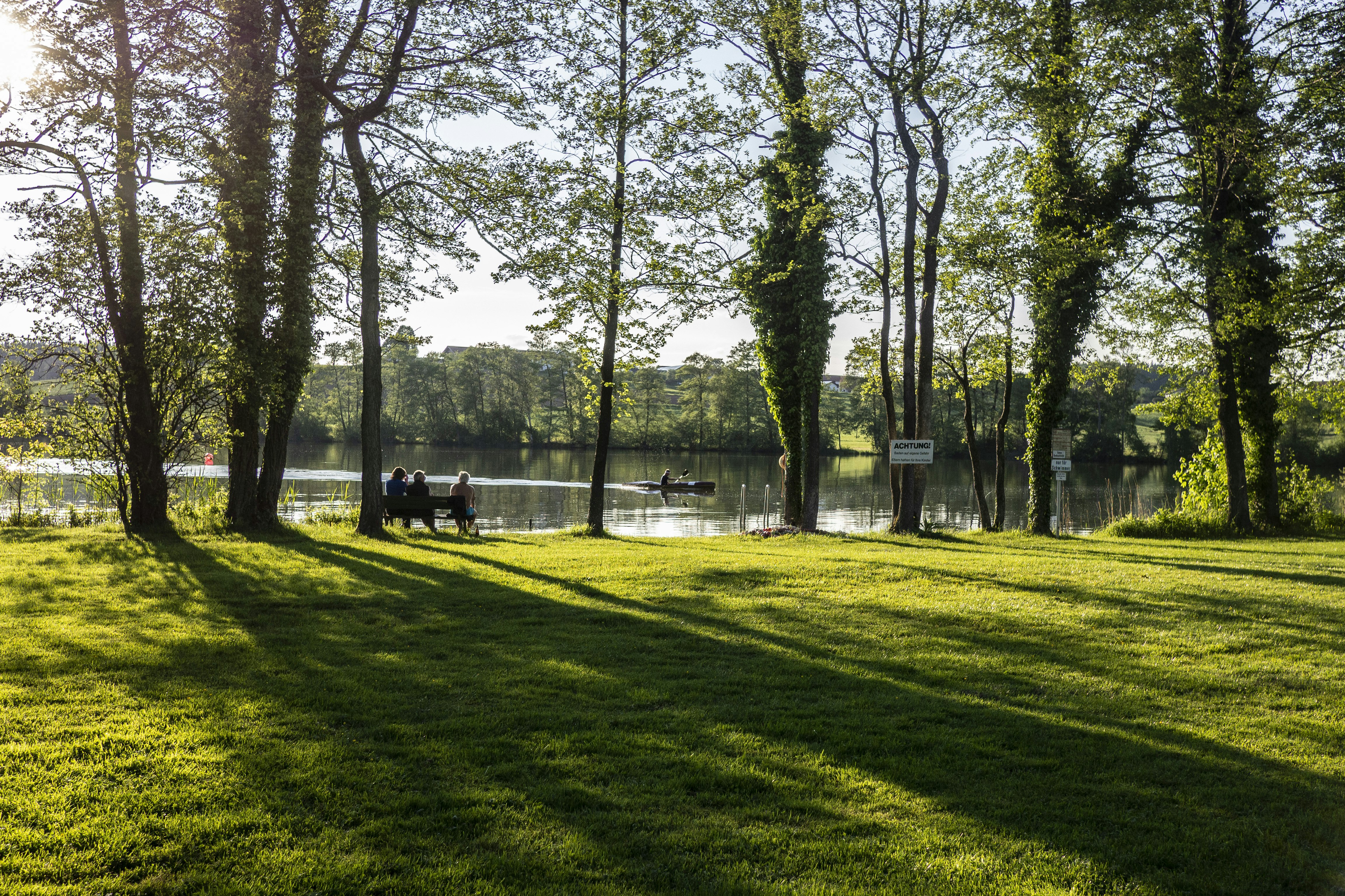 Camping Seebauer  Campingplatz Seebauer - Blick auf den idyllischen Campingplatz am See