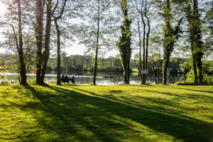 Camping Seebauer Campingplatz Seebauer - Blick auf den idyllischen Campingplatz am See