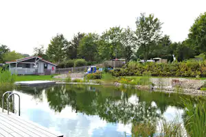 Campingplatz Sonnland - Schwimmteich und rezeeption