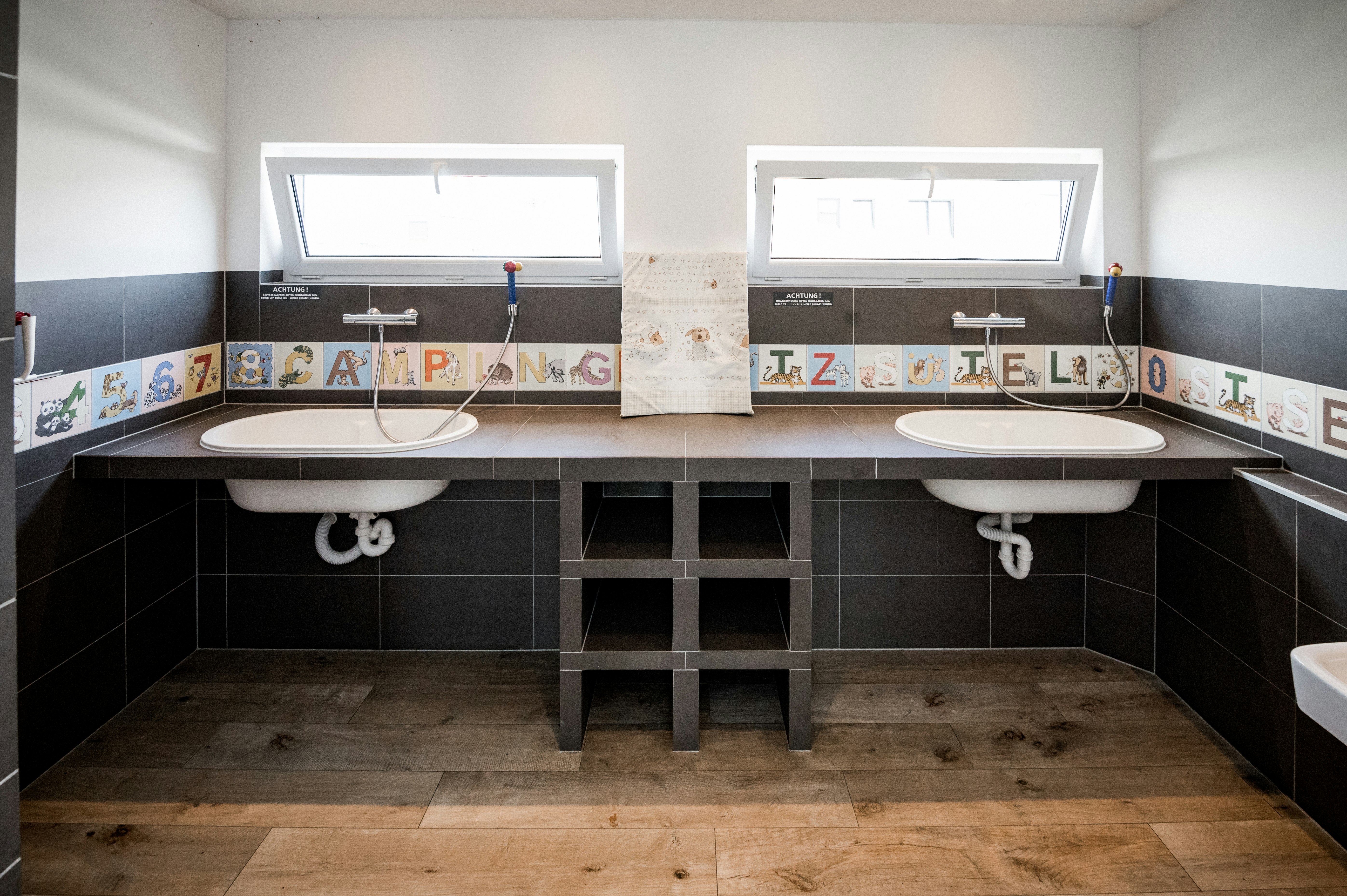 Campingplatz Sütel - Baby- und Kinderbereich im Waschhaus