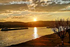 Campingplatz Uferwiese - Sonnenuntergang auf dem Campingplatz
