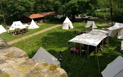 Campingplatz & Naturbad Burg Wallenstein