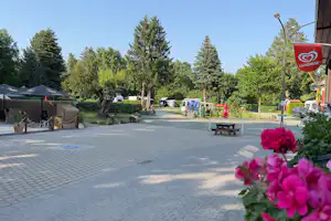 Campingplatz Wetzlar - Blick von der Rezeption auf den Campingplatz