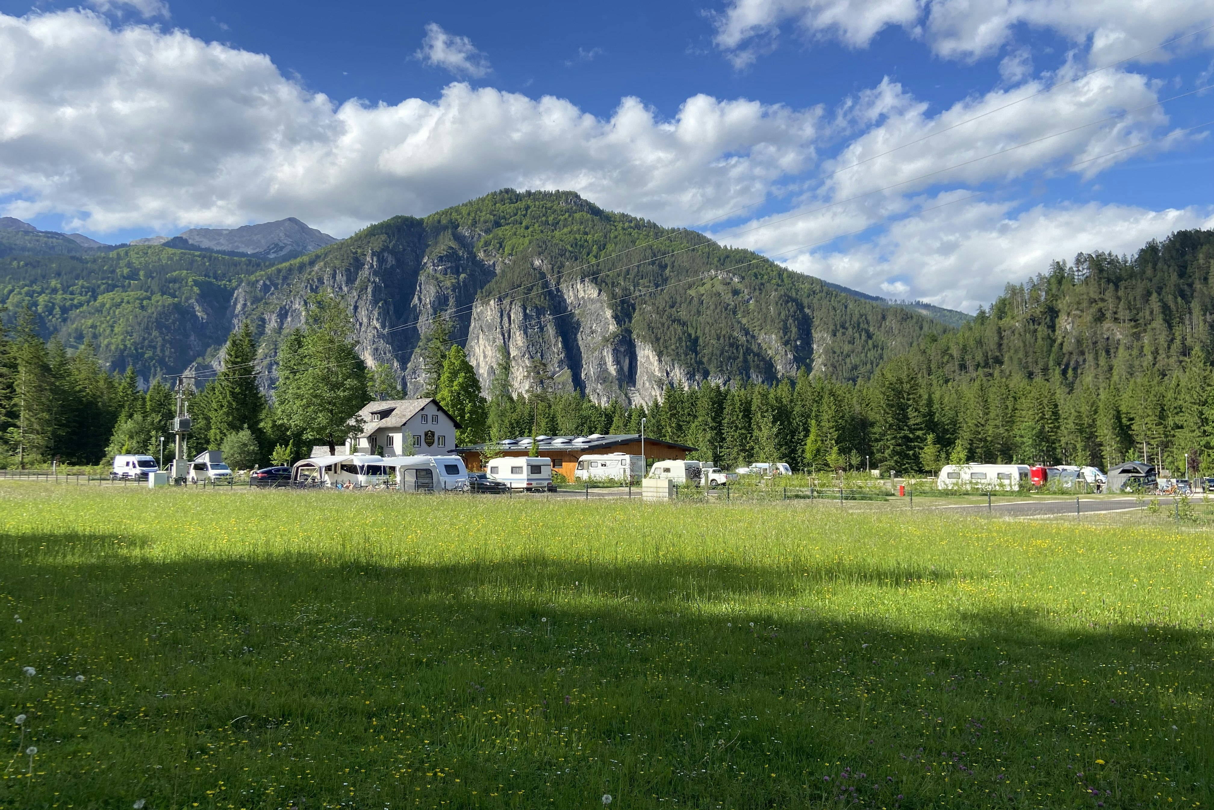 Campingresort Hinterstoder - Campingplatz mit Blick auf die Berge
