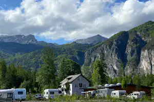 Campingresort Hinterstoder - Standplätze mit Blick auf die Berge