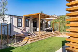 Camping Sandaya Île des Papes Campéole Île des Papes - Mobilheim mit Terrasse auf dem Campingplatz