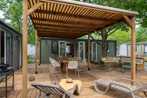 Campéole Le Lac de Sanguinet - Mobilheim mit Terrasse auf dem Campingplatz