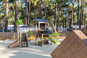 Camping Campéole Le Vivier - Kinderspielplatz auf dem Campingplatz