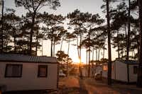 Camping Campéole Plage Sud - Mobilheime bei Sonnenuntergang