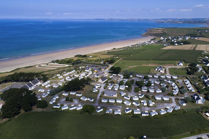 Campéole Trezmalaouen  -  Campingplatz an der Atlantikküste Frankreichs aus der Vogelperspektive