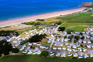 Campéole Trezmalaouen - Luftaufnahme des Campingplatzes am Meer