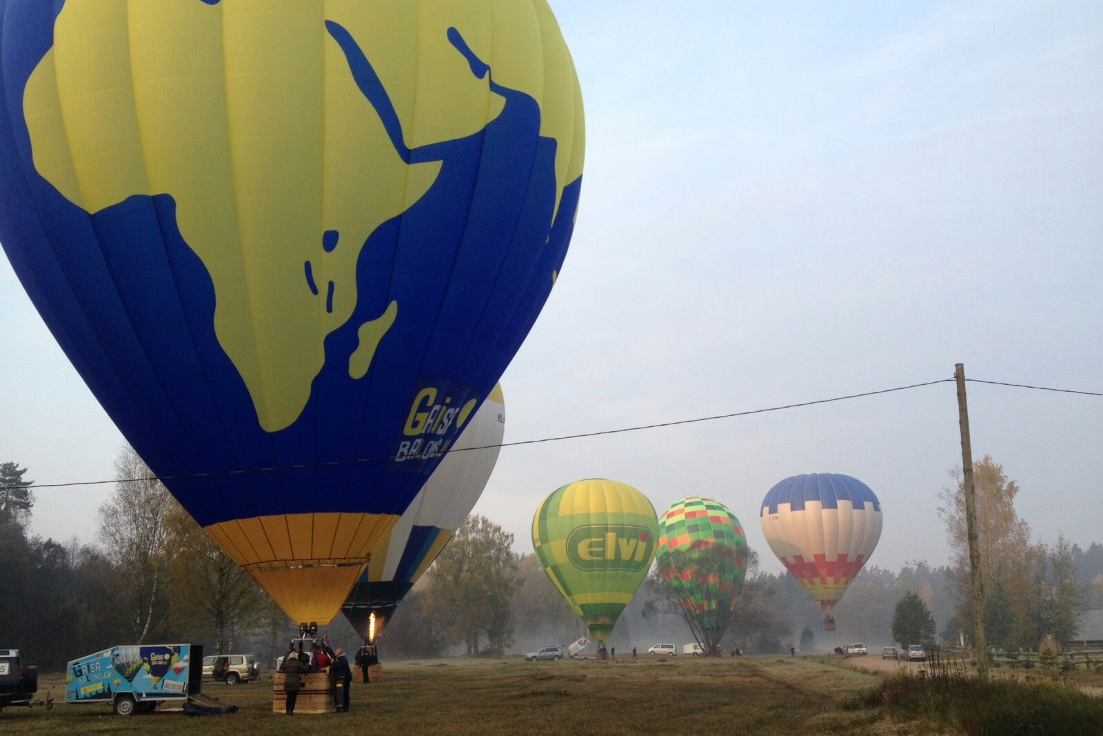 Canoe Camping - Heißluftballons auf dem Campingplatz
