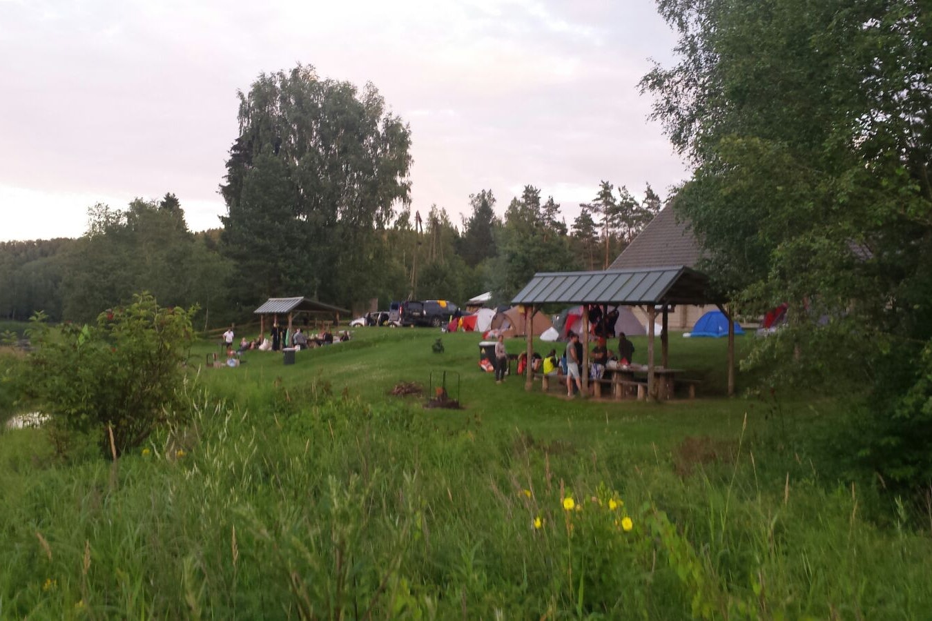 Canoe Camping - Piknikbereich  auf dem Campingplatz