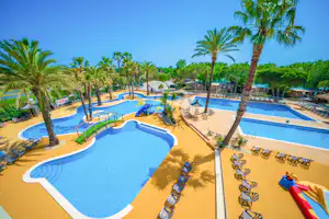 Capfun camping Emeraude - Freibad auf dem Campingplatz