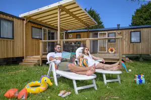 Capfun camping La Citadelle de Loustic - Mobilheim mit Terrasse auf dem Campingplatz