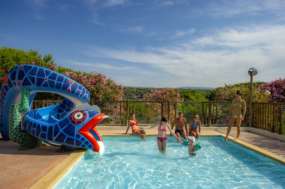 Capfun camping La Malissonne - Kinderbecken im Freibad des Campingplatzes