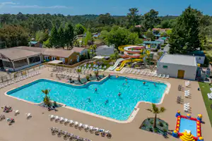 Capfun camping La Pinéda - Freibad auf dem Campingplatz