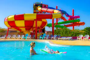 Capfun Camping Las Bousigues - Wasserpark mit Rutschen auf dem Campingplatz