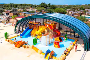 Capfun Camping Las Bousigues - Wasserpark mit Spielgeräten für Kinder