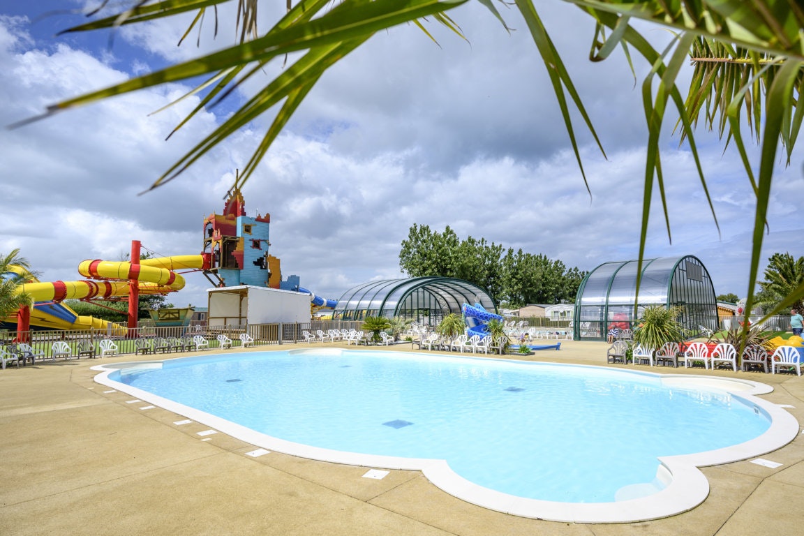Capfun camping Le Joncal - Freibad auf dem Campingplatz