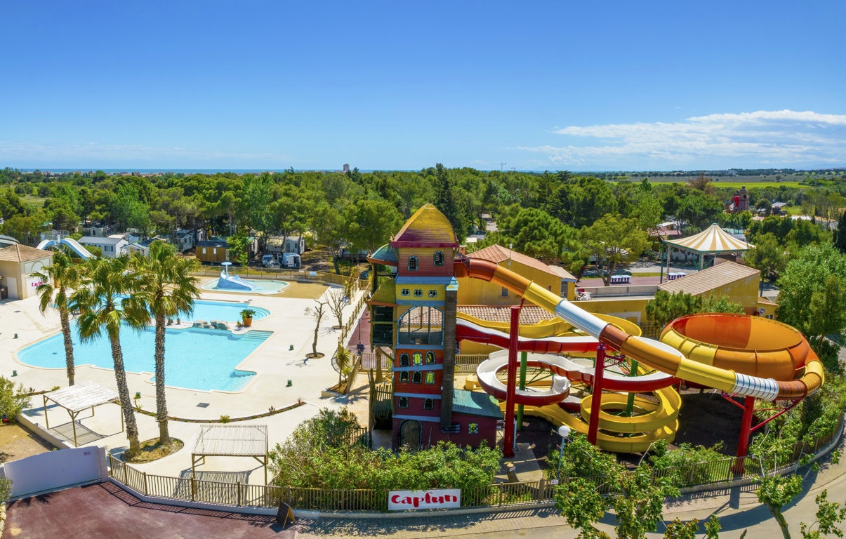 Capfun camping Les Vignes d'Or  - Rutschen im Wasserpark des Campingplatzes