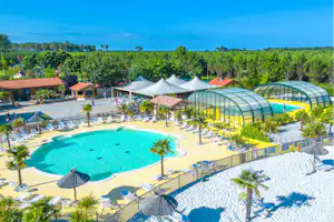 Capfun camping Lila - Blick auf die Pools auf dem Campingplatz