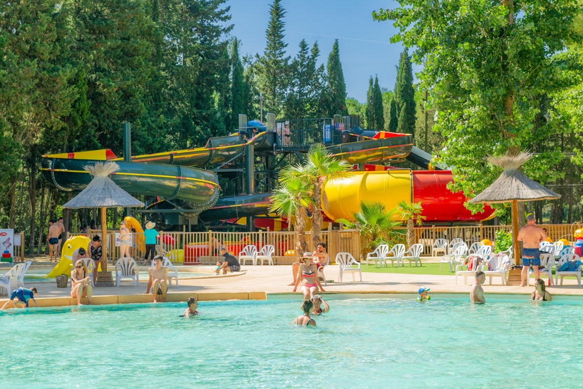 Capfun camping l'Or - Freibad mit Rutschen auf dem Campingplatz