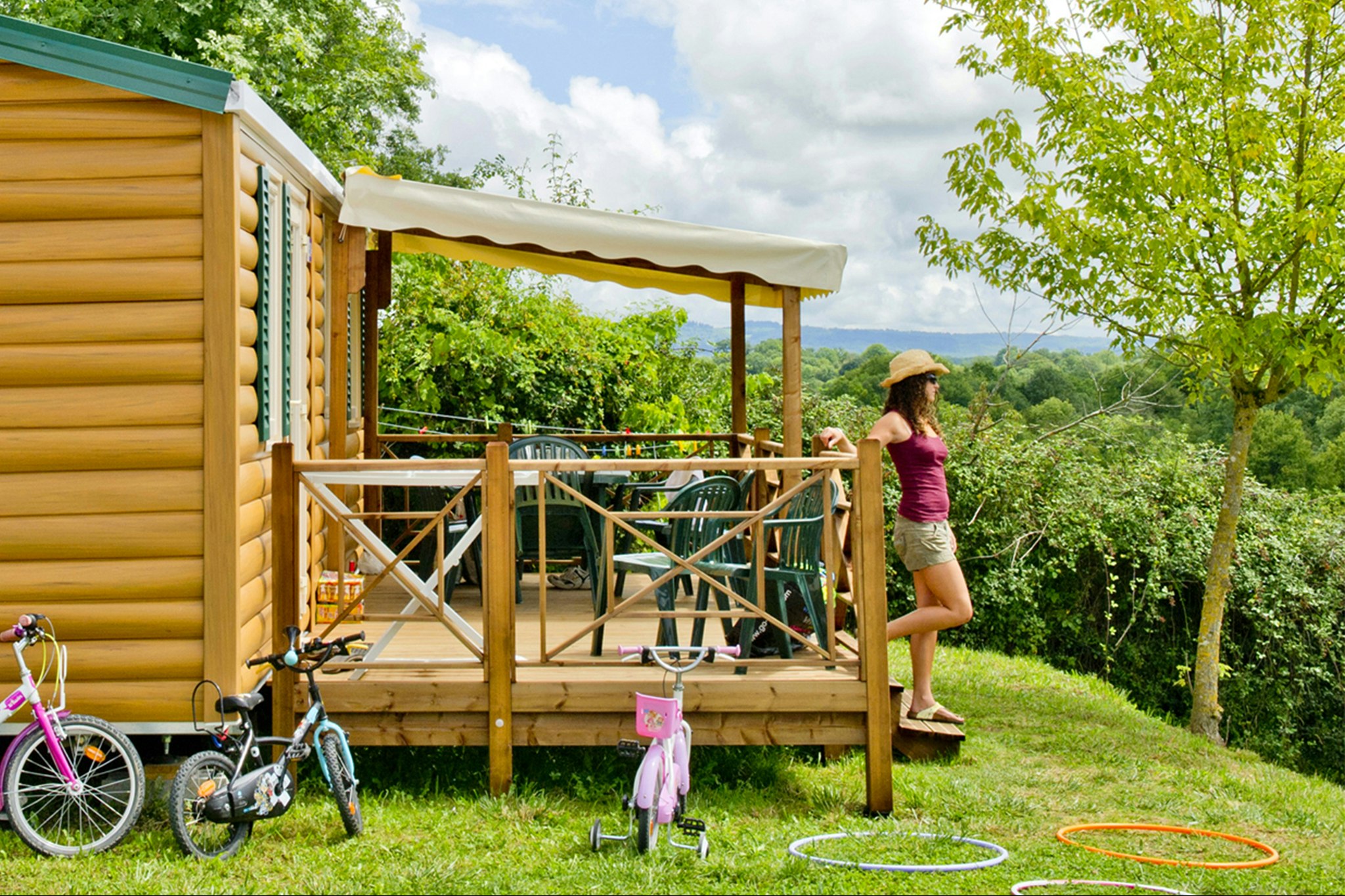 Capfun camping Roca d'Amour  - Mobilheim mit Terrasse auf dem Campingplatz