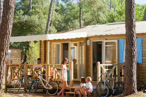 Capfun camping Zéphir - Mobilheim mit Terrasse auf dem Campingplatz