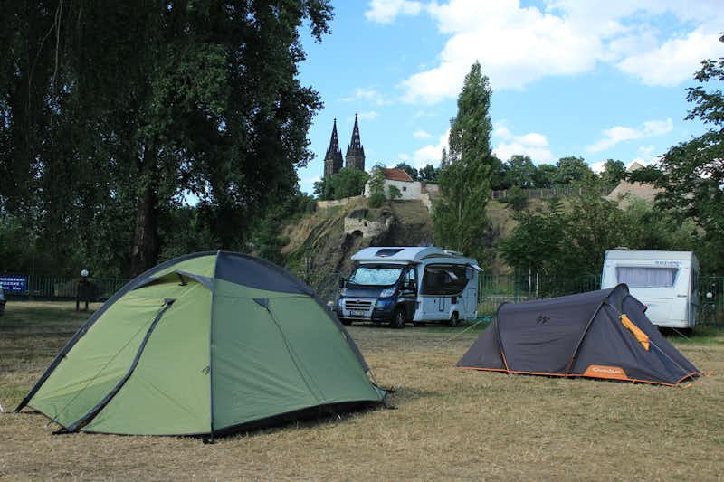 Caravan Park Císařská Louka - Zeltplätze auf dem Campingplatz