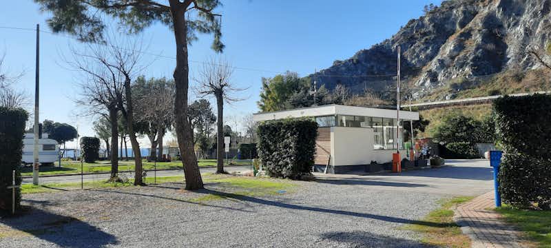 Caravan Park La Vesima - Eingang des Campingplatz