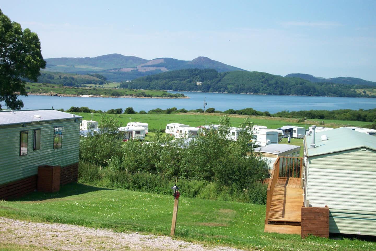 Castle Point Caravan & Camping Site  -  Mobilheime und Stellplatz vom Campingplatz am Meer in Schottland