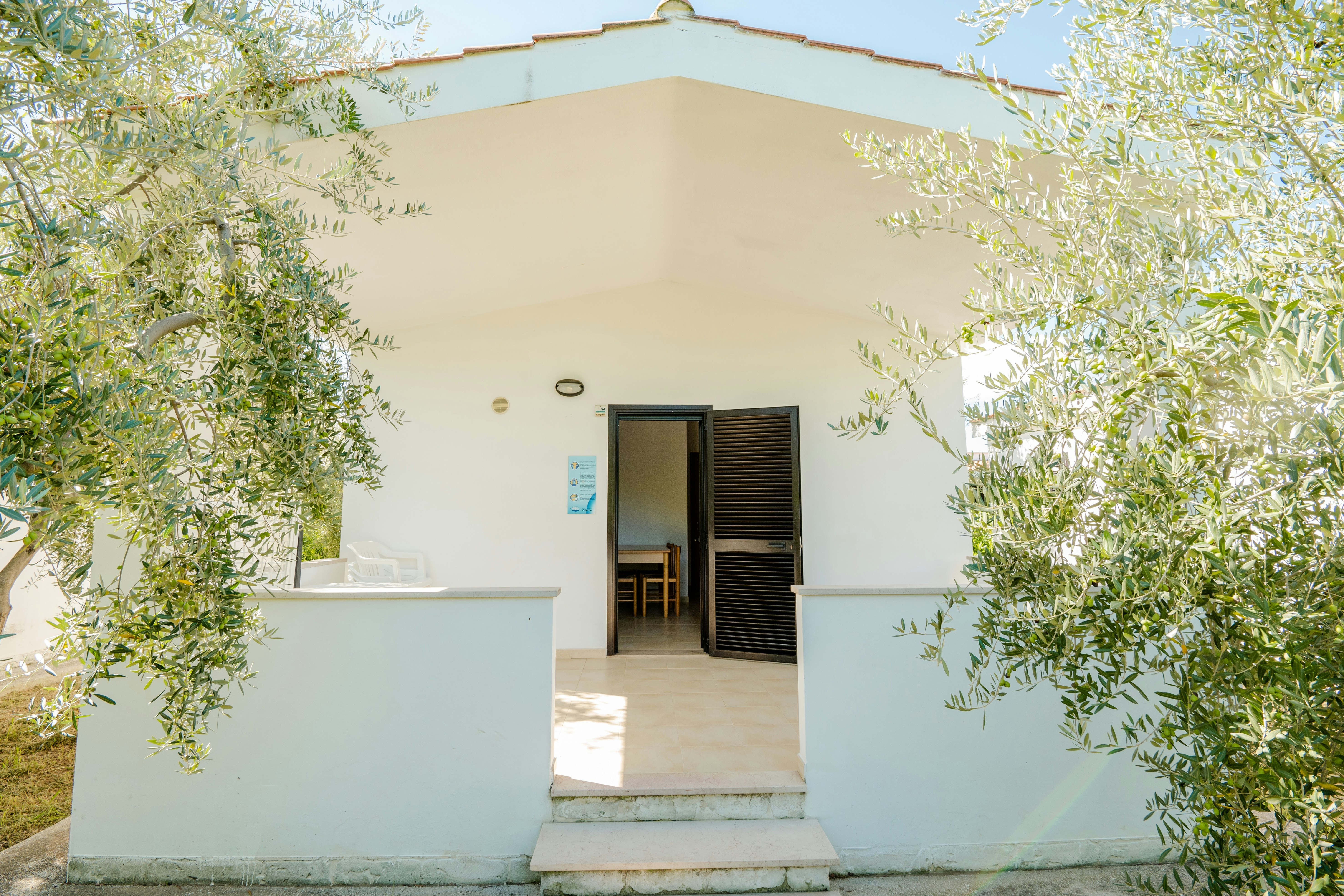 Centro Vacanze Oriente - Mobilheim mit Terrasse auf dem Campingplatz