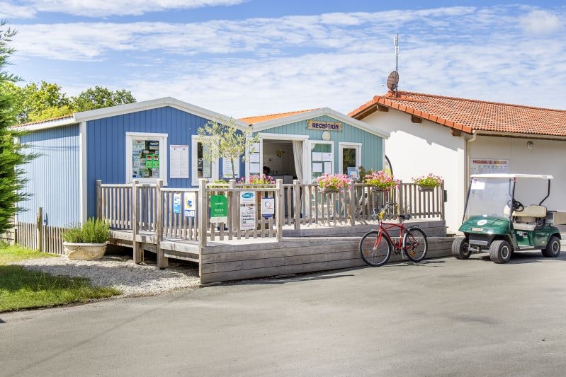 Chadotel Camping Le Domaine d'Oléron  -  Rezeption auf dem Campingplatz