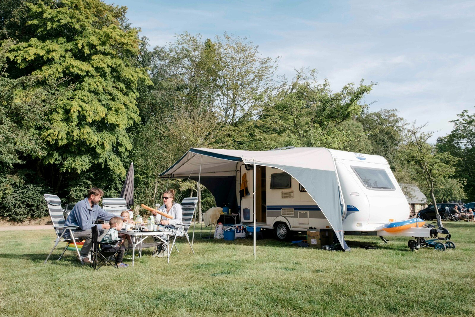 Château Camping Le Colombier - Standplätze auf dem Campingplatz