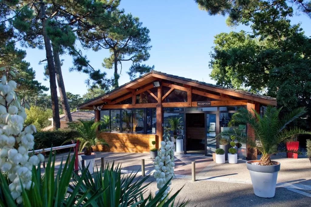 Huttopia Arcachon  Club d'Arcachon - Campingplatz Rezeption